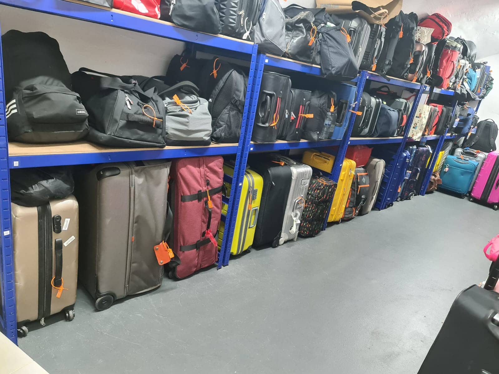 Cheap Luggage Storage Stores That Sell Suitcases Near Me About